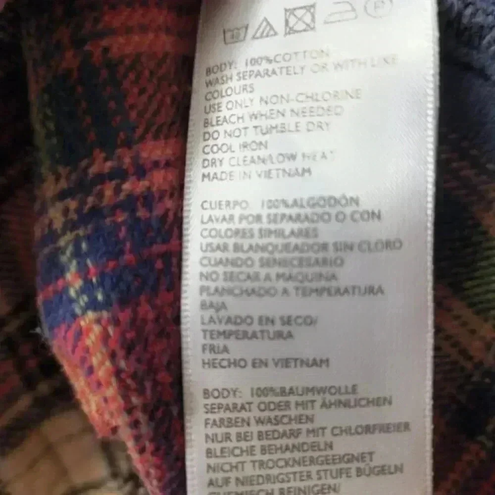 BDG Robbie Spliced Flannel Shirt‎ from Urban Outfitters! - Picture 14 of 15